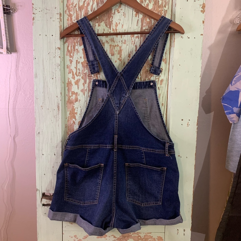 Juniors no boundaries size 7 dark blue denim wash overall shorts Preloved - Picture 2 of 5